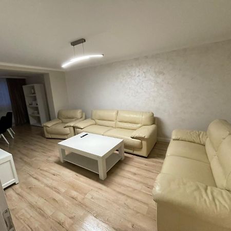 Apartament 1 Lalelelor Nasaud Eksteriør billede